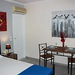 Budget 2 - Renovated January 2020 하라키