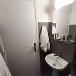 아파트 Budget 2 - Renovated January 2020 하라키