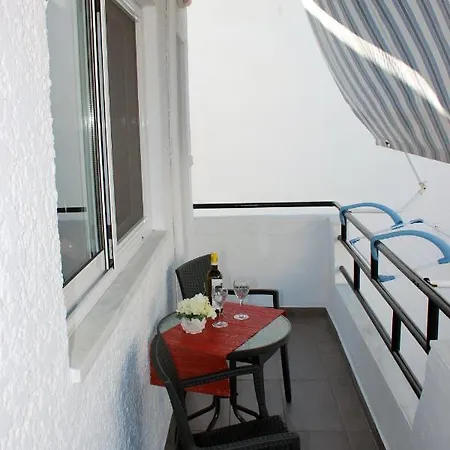 Budget 2 - Renovated January 2020 *