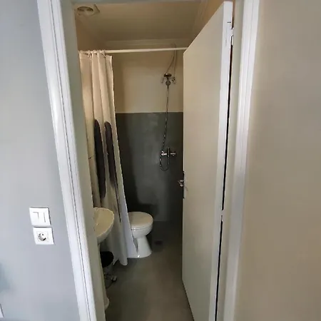 아파트 Budget 2 - Renovated January 2020 하라키