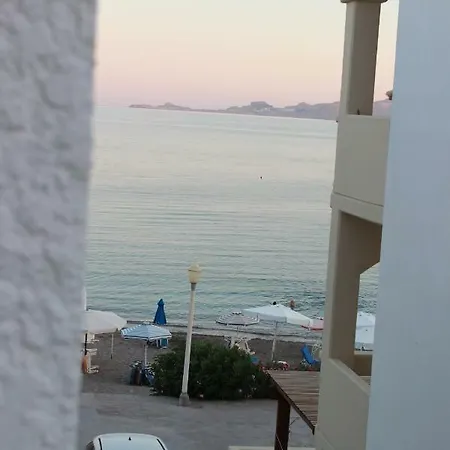 Budget 2 - Renovated January 2020 * Charaki