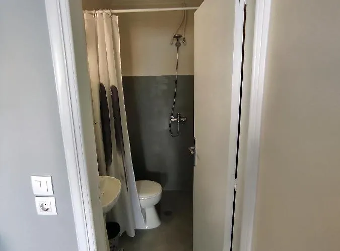 Apartament Budget 2 - Renovated January 2020 Haraki