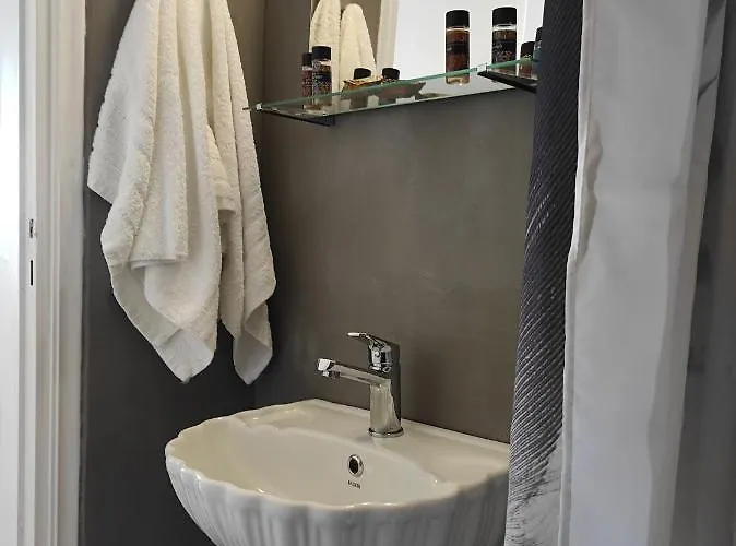 Budget 2 - Renovated January 2020