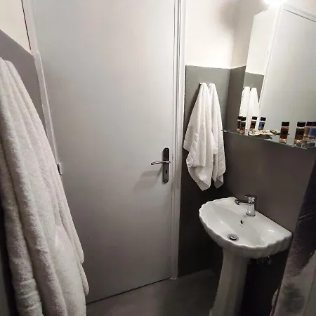 Lejlighed Budget 2 - Renovated January 2020 *